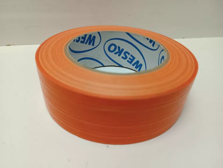 wesko-tasma-pomaranczowa-trynkarska-osiedle-teatralne-3u15-krakow