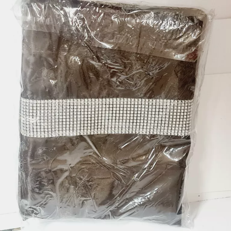 ZASŁONA BRĄZOWA CORTINA 150 X250 BRĄZOWA Z CEKINAMI