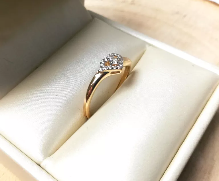 zloty-pierscionek-192g585-r17-serce-z-cyrkoniami-i-jedna-duza-w-srodku-rodzaj-2205-16