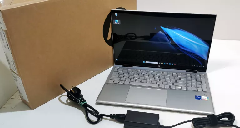 LAPTOP HP PAVILION X360 ER1420NW INTEL CORE I5, 8GB/512GB SSD