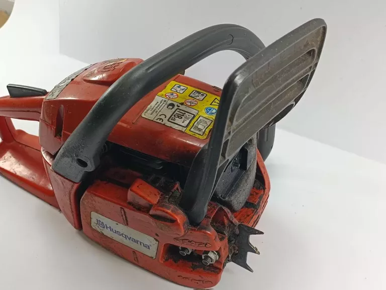 pila-spalinowa-husqvarna-240-product-id-0019a964-aab2-4246-9bf9-3d6a4e63fb88