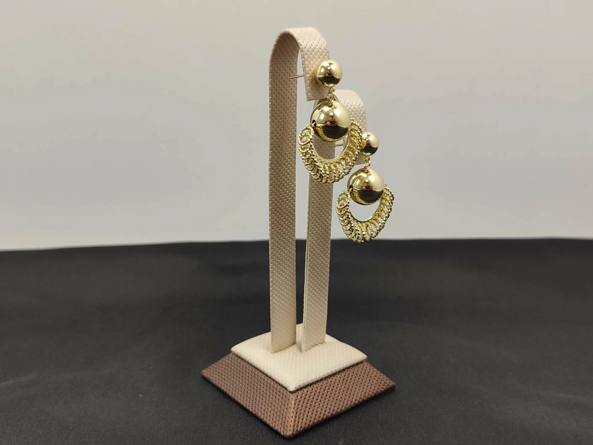 kolczyki-stal-pozlacana-kulki-rodzaj-2205-16