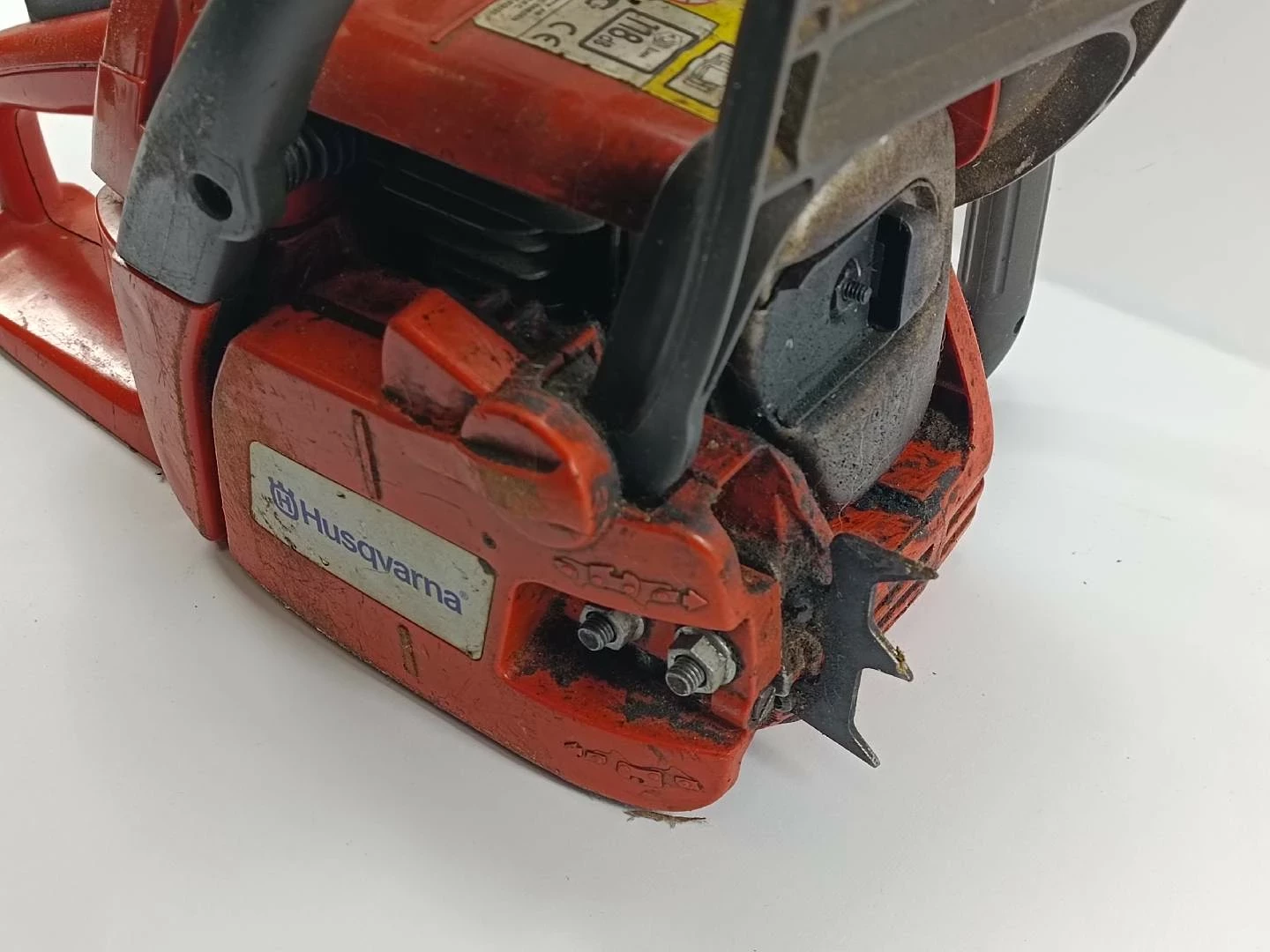 pila-spalinowa-husqvarna-240-zasilanie-spalinowe