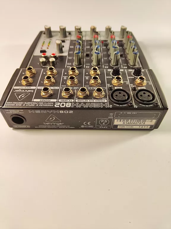 MIKSER BEHRINGER XENYX 802
