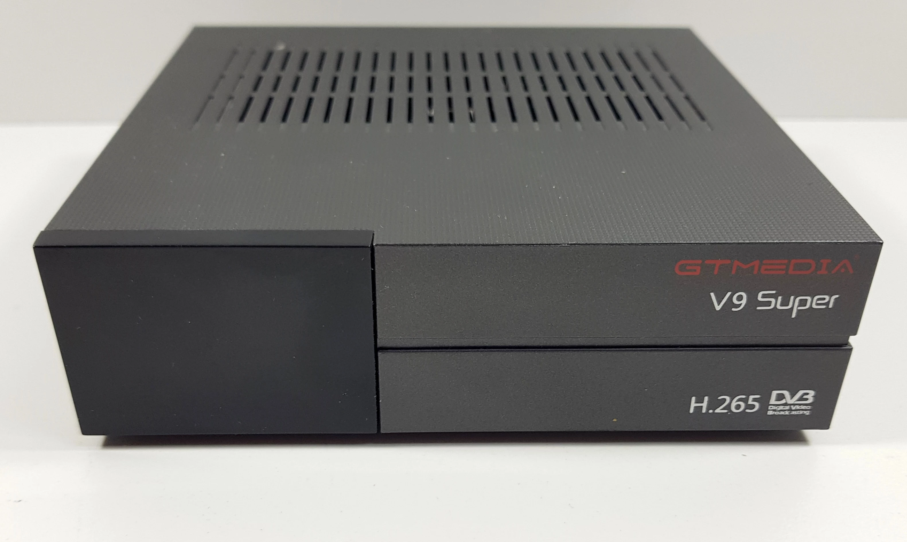 tuner-cyfrowy-gtmedia-v9-super-okazja-stan-uzywany