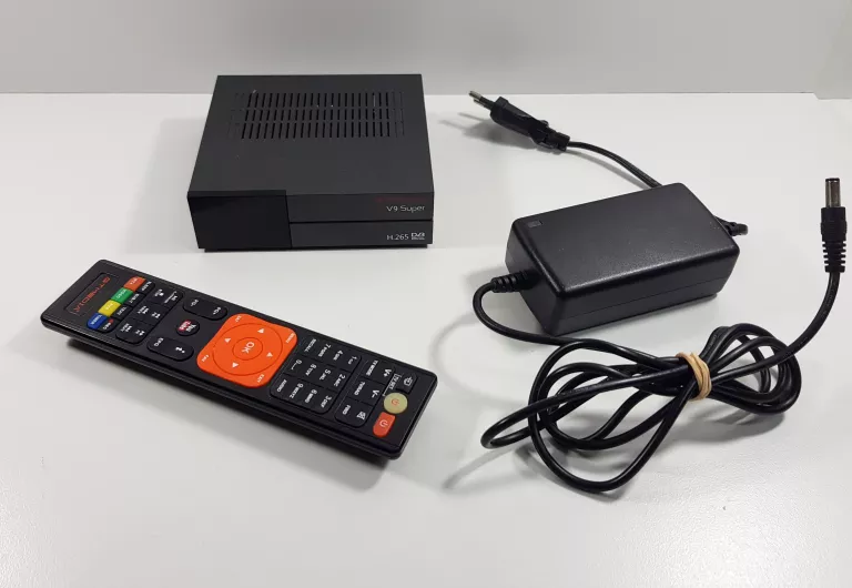 tuner-cyfrowy-gtmedia-v9-super-okazja-ak-11-elk