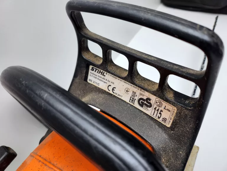 pila-spalinowa-stihl-ms211c-zasilanie-spalinowe