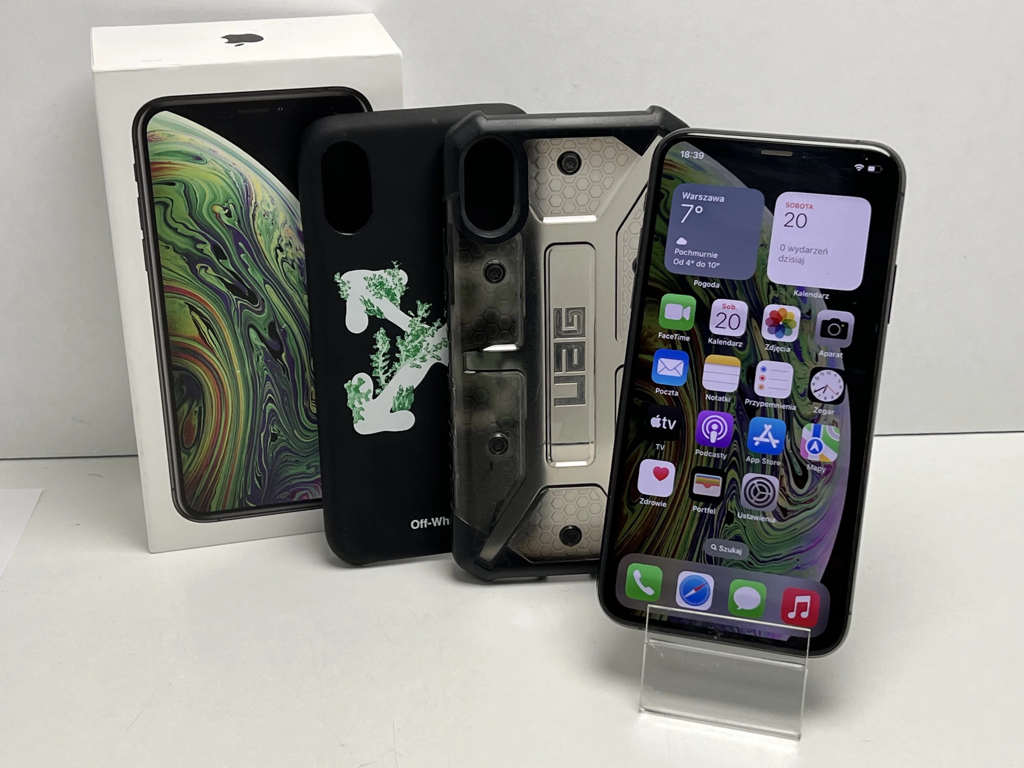 telefon-apple-iphone-xs-64gb-82-brak-faceid-ean-gtin-0190198790781