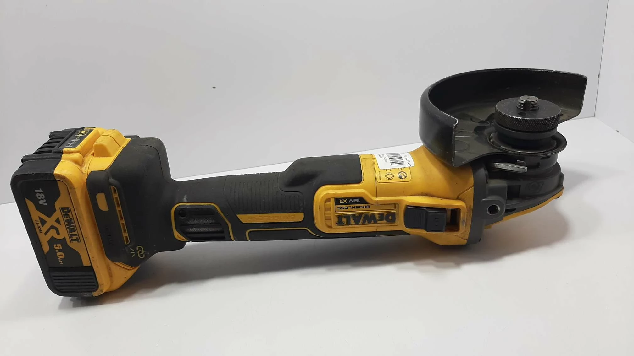 szlifirka-katowa-dewalt-dcg409vs-w-komplecie-z-akumulatorem-rodzaj-zasilania-akumulatorowe