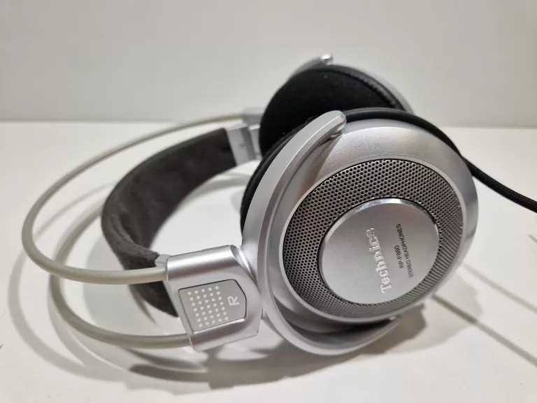 SŁUCHAWKI TECHNICS RP-F880