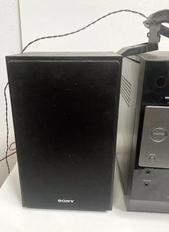 MINIWIEZA SONY CMT-FX205 + 2 GLOSNIKI + ANTENA