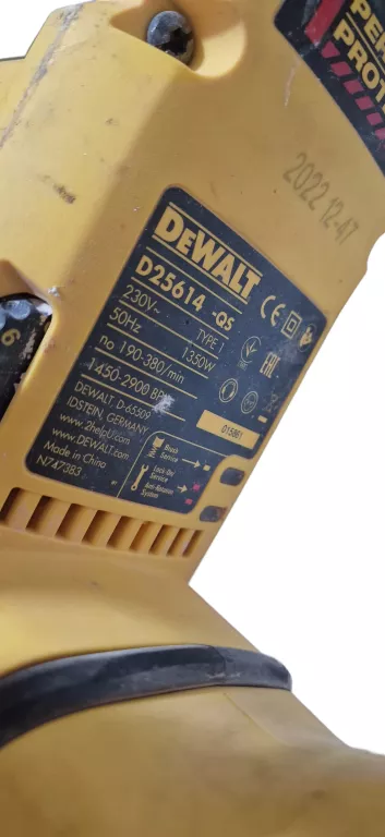 MŁOT UDAROWY SDS MAX DEWALT D25614 10,5 J