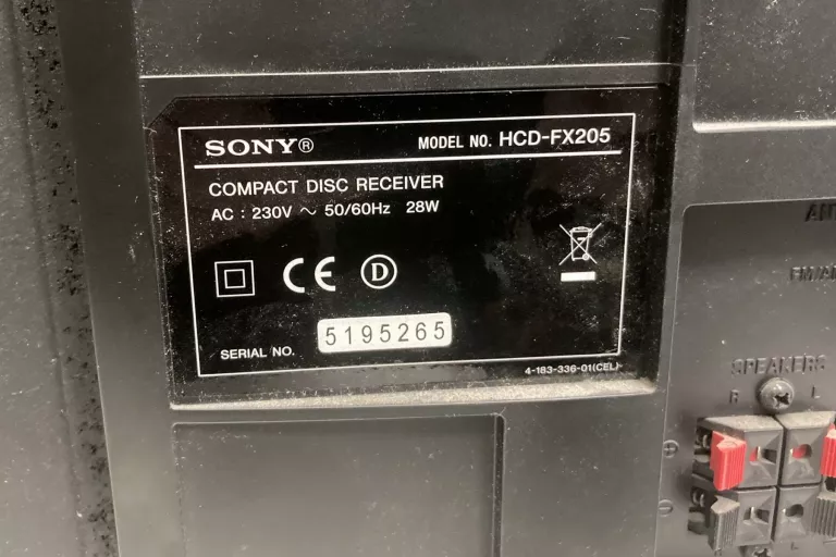 MINIWIEZA SONY CMT-FX205 + 2 GLOSNIKI + ANTENA