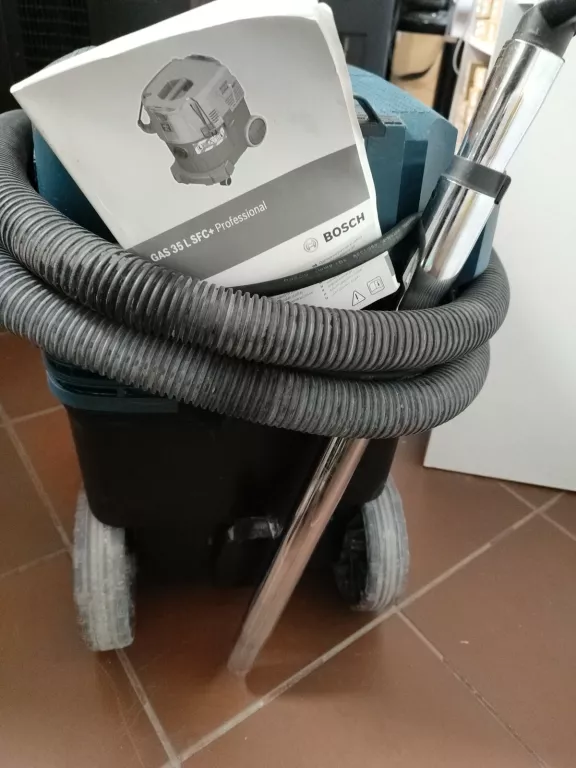 ODKURZACZ BOSCH GAS 35 L SFC+ PROFESSIONAL