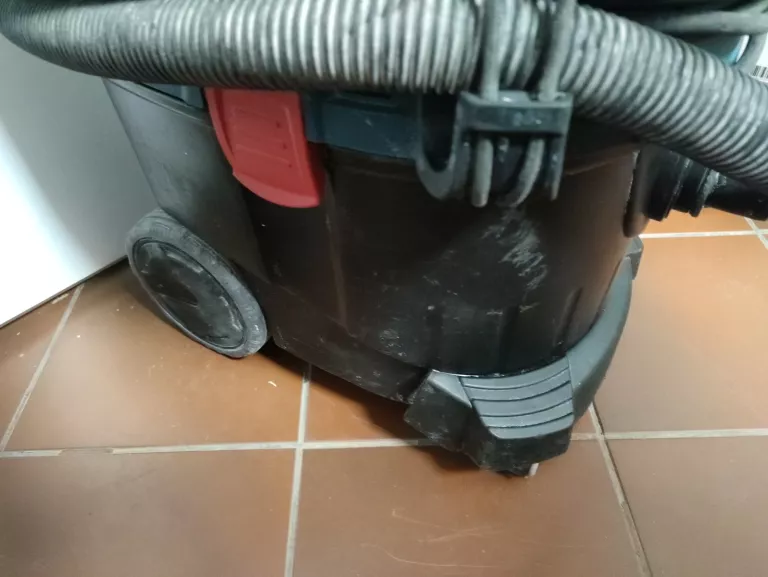 ODKURZACZ BOSCH GAS 35 L SFC+ PROFESSIONAL