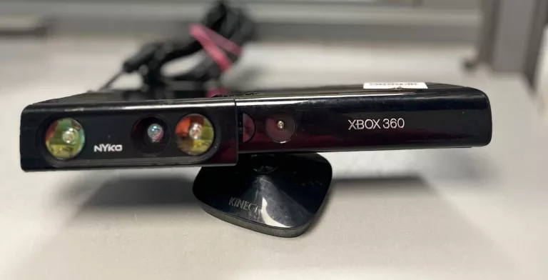 KINECT XBOX 360 + NAKŁADKA NYKO ZOOM