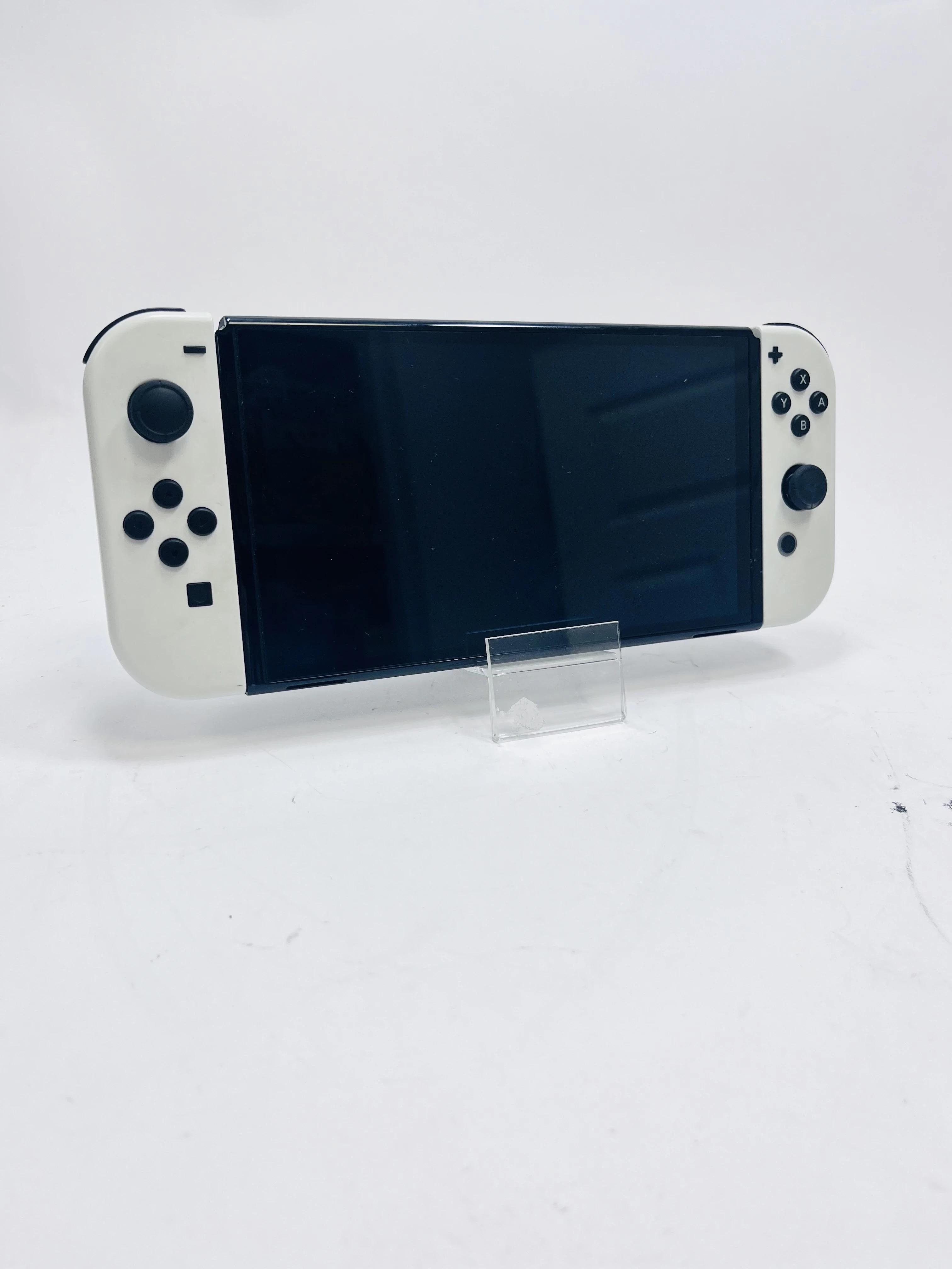 konsola-nintendo-switch-oled-z-kontrolerami-drzymaly-55-lubin-sj