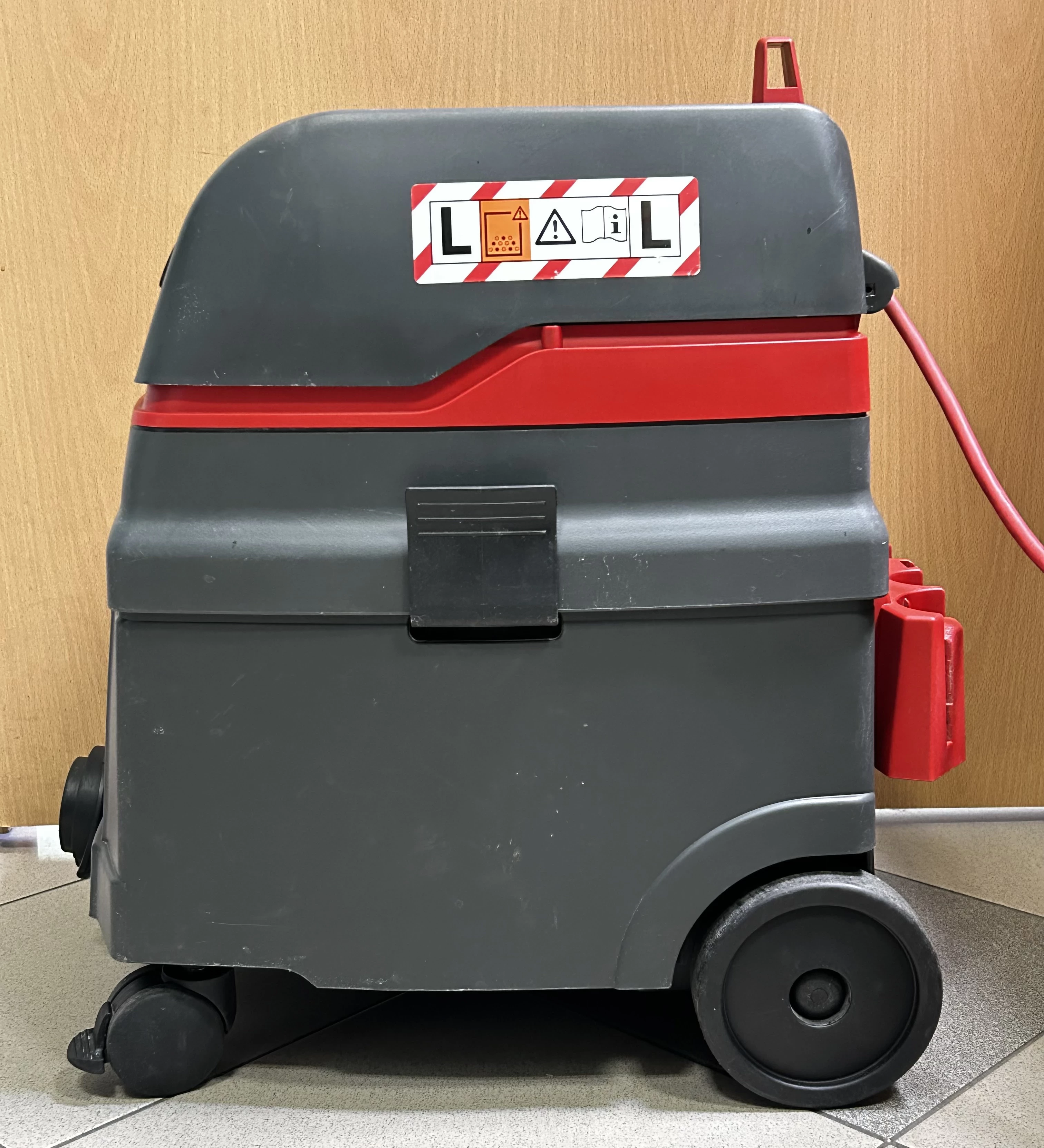 odkurzacz-przemyslowy-starmix-l-1625-kod-producenta-sx103204