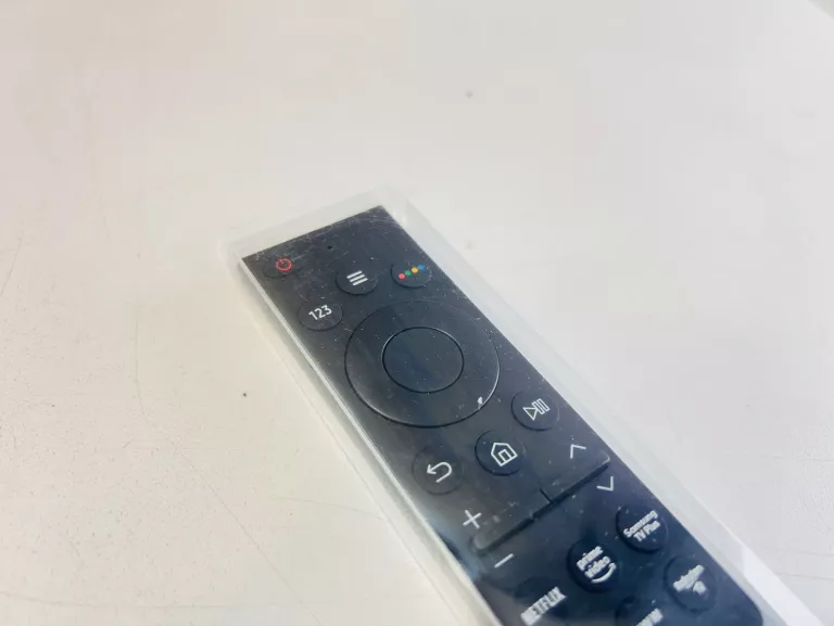 PILOT TV SAMSUNG SMART NETFLIX UNIWERSALNY 4K