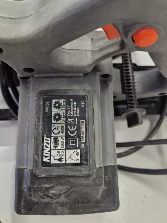 pila-tarczowa-kinzo-25c756-niebieska-walizka-srednica-otworu-pily-12