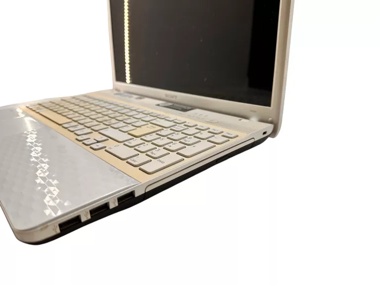 LAPTOP SONY VAIO BIAŁY + ŁADOWARKA