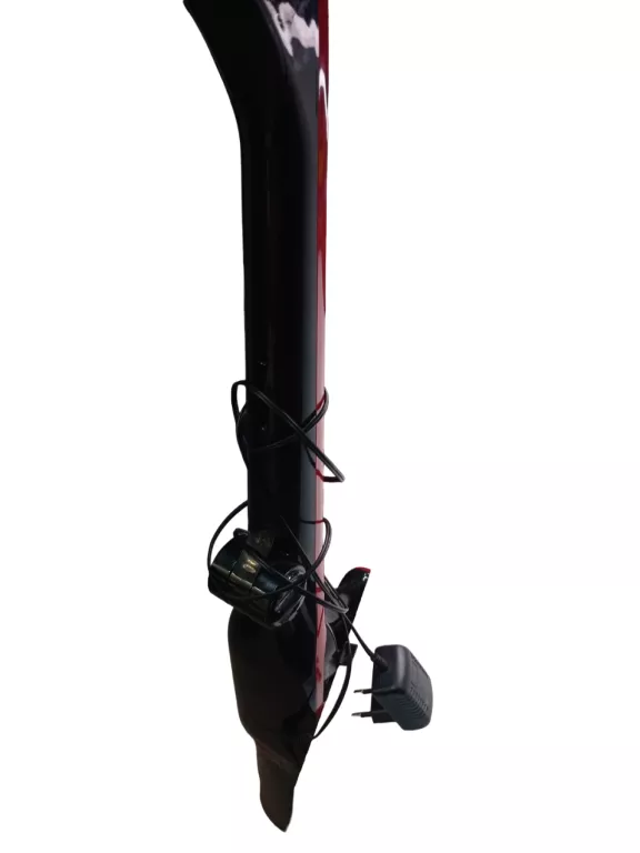 BEZPRZEWODOWY ODKURZACZ PIONOWY BEKO TURBOPOWER VRT 61814 VR