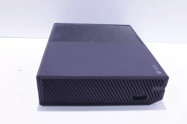 KONSOLA XBOX ONE