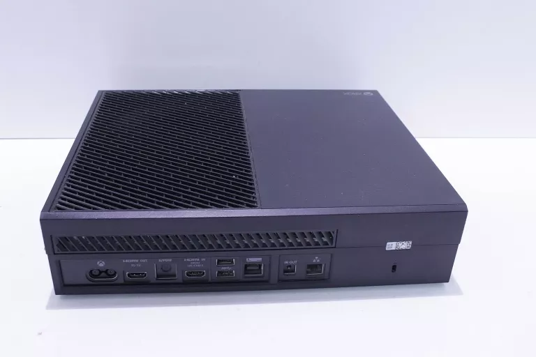 KONSOLA XBOX ONE