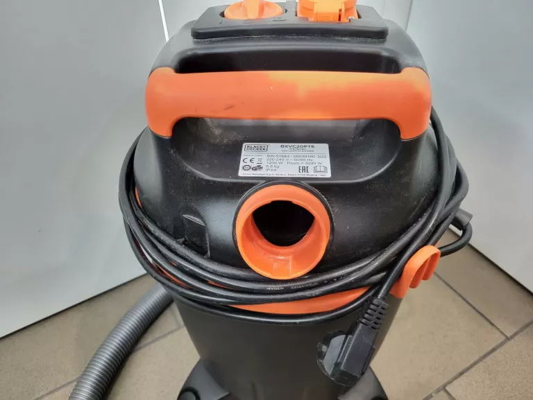 ODKURZACZ PRZEMYSŁOWY BLACK&DECKER BXVC20PE 1200 W //BEZ KONCÓWKI