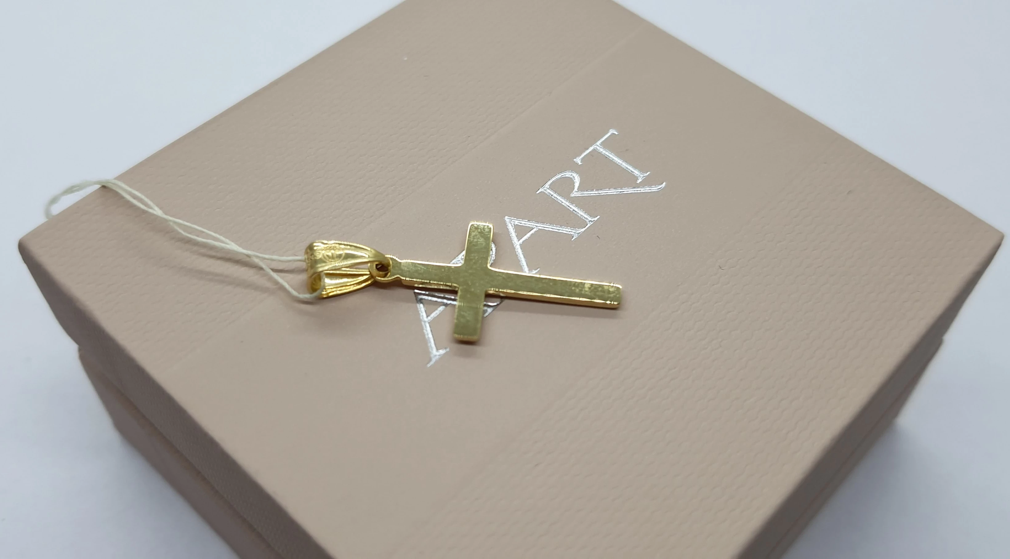 zloty-krzyzyk-apart-p-333-komunia-swieta-material-zloto