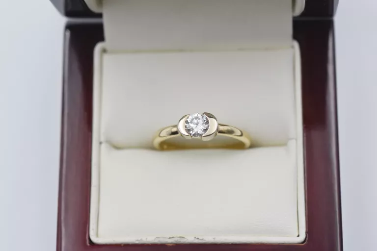 zloty-pierscionek-z-cyrkonia-585-247g-r18-rodzaj-2205-2