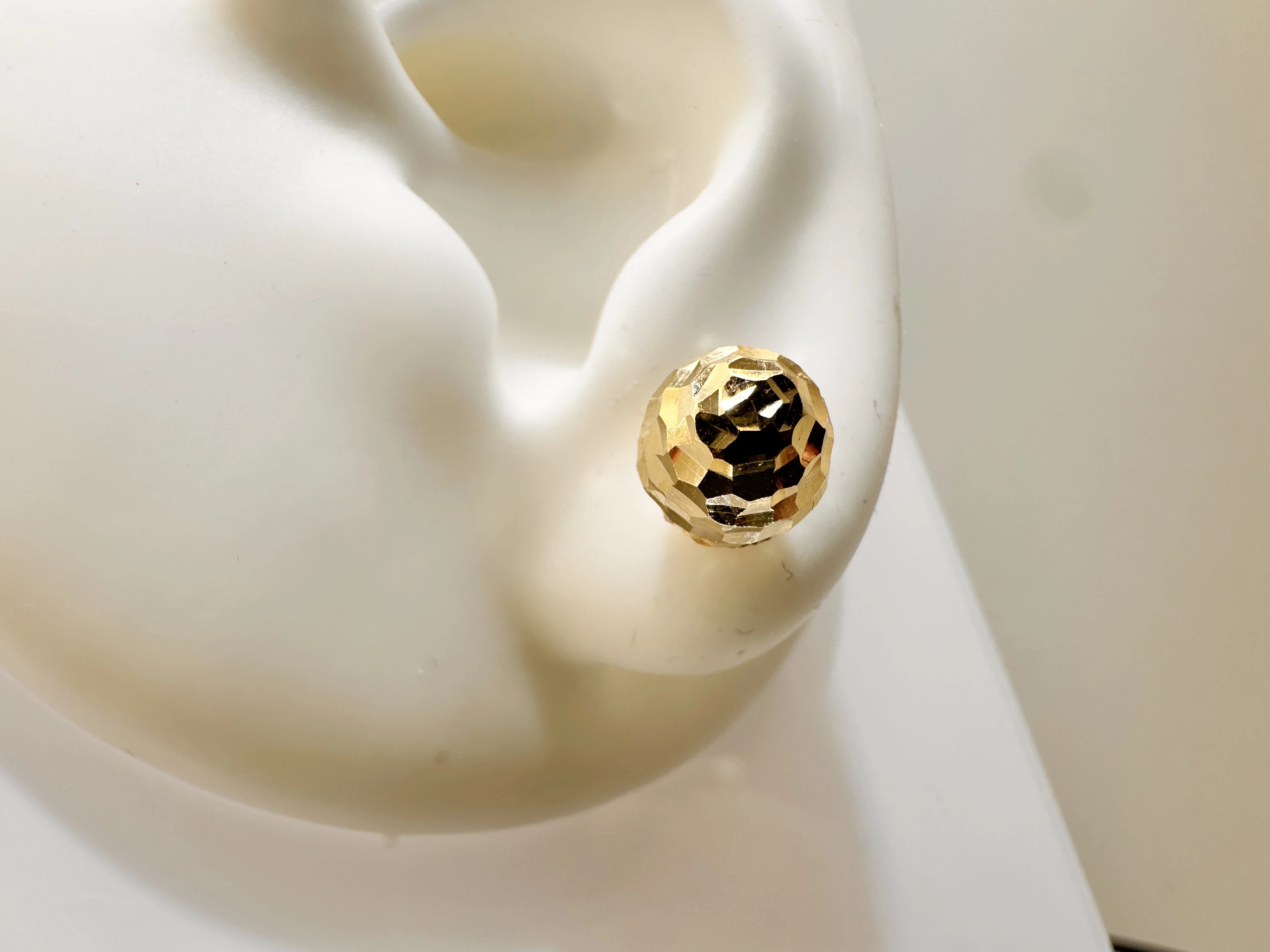 wyrob-jubilerski-kolczyki-sztyft-kule-585-131-g-jednosci-narodowej-1091b-sj-wroclaw