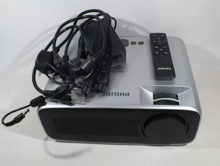 PROJEKTOR PHILIPS NEOPIX ACE