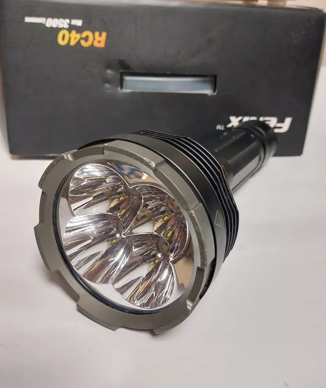 LATARKA FENIX RC40