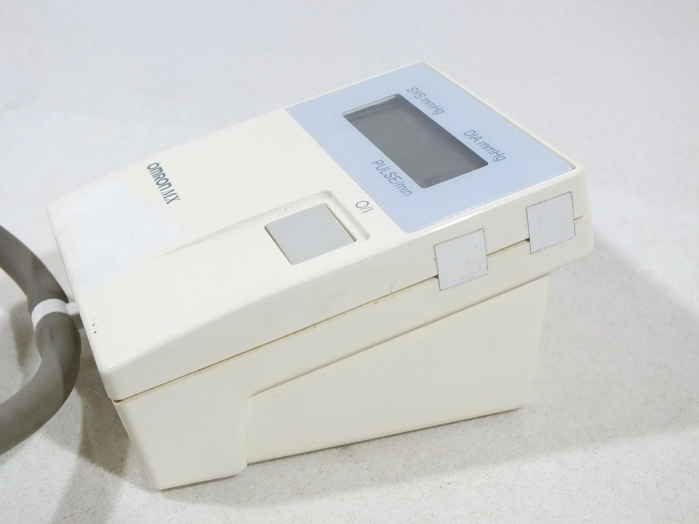 cisnieniomierz-omron-mx-pokrowiec-220906009-marka-bez-marki