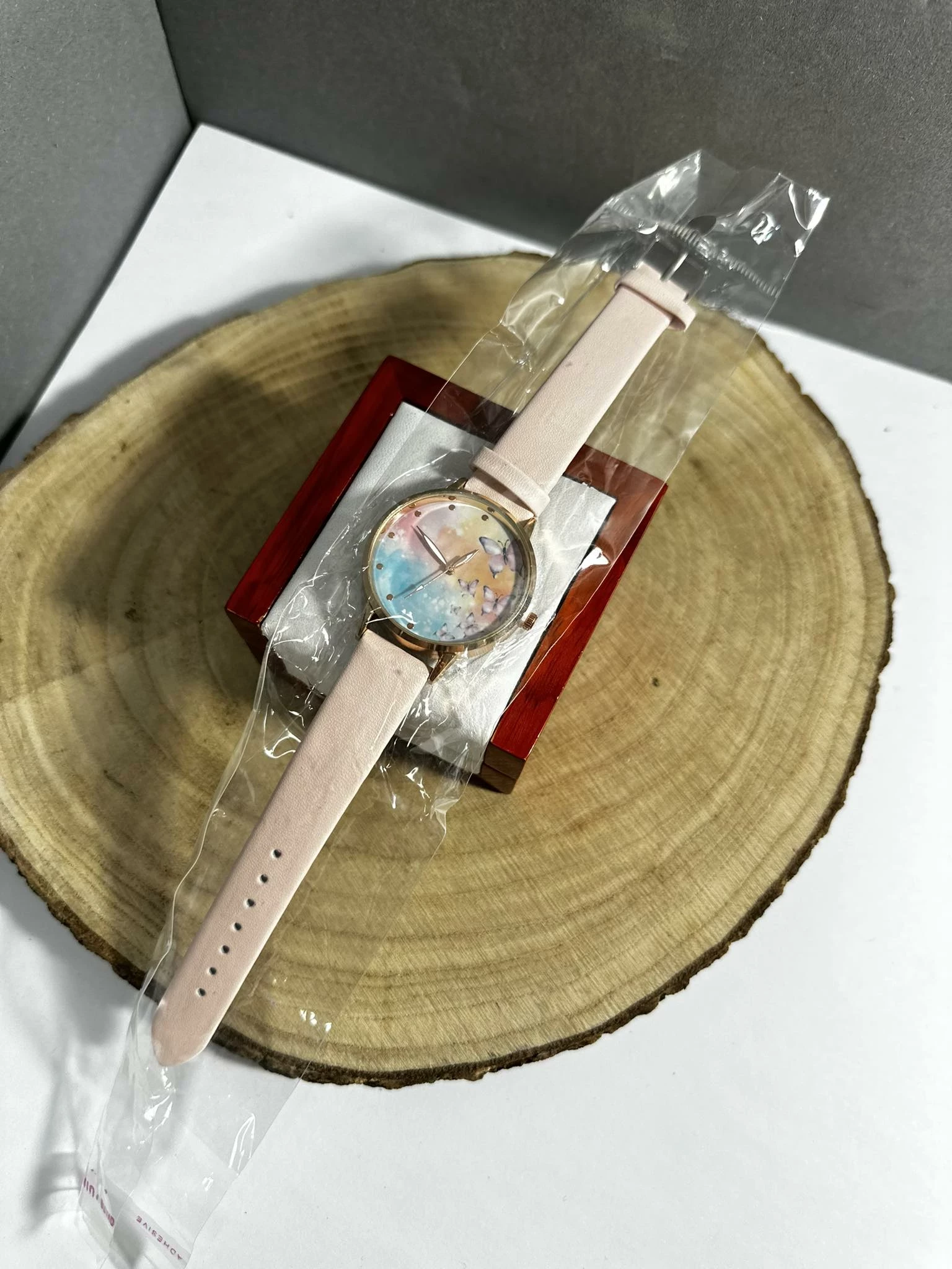 zegarek-motylki-rozowy-pasek-swidnicka-3-swiebodzice