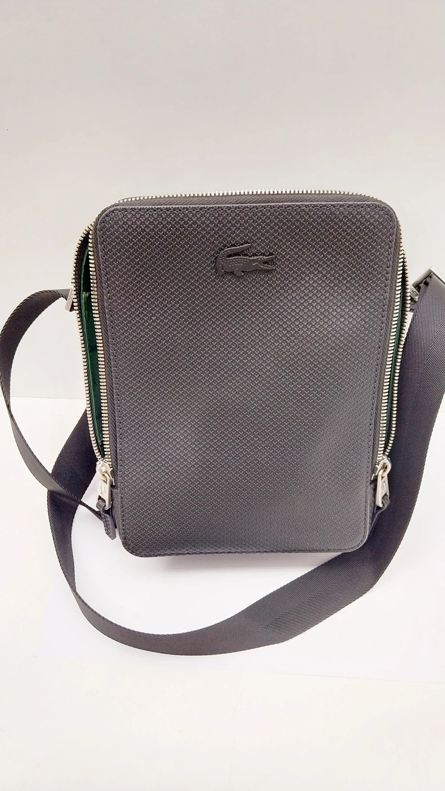 saszetka-meska-lacoste-czarna-na-ramie-daszynskiego-22-wroclaw-gracja