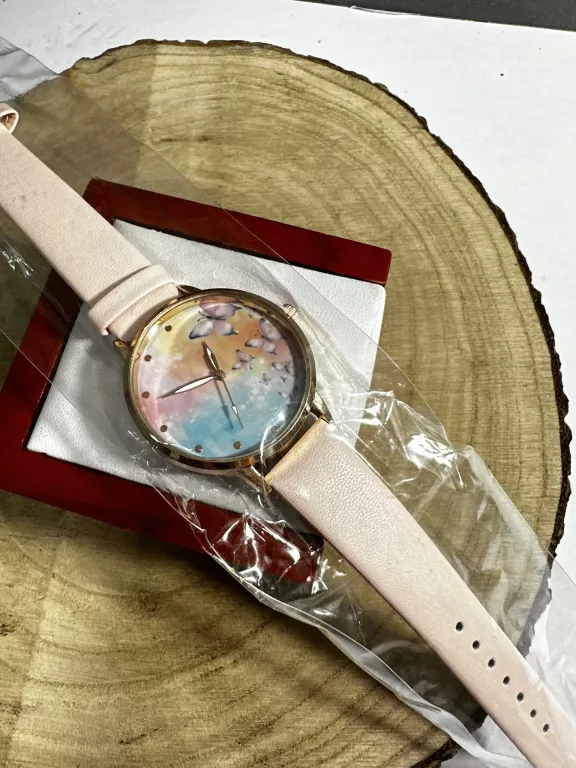 zegarek-motylki-rozowy-pasek-szkielko-mineralne