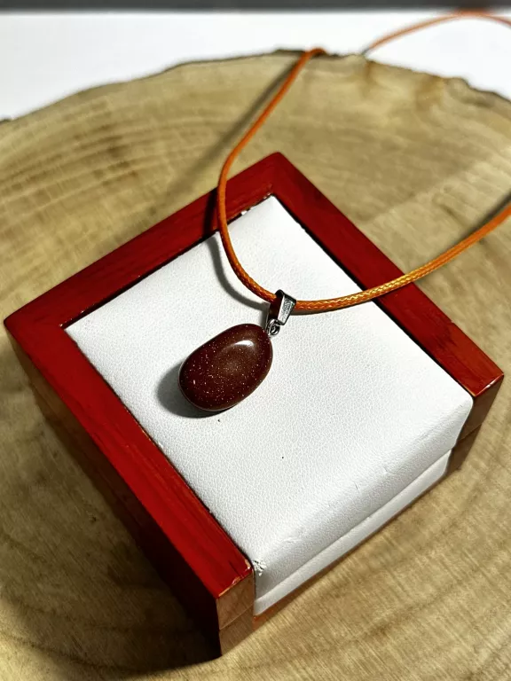 ŁAŃCUSZEK KOLOROWY Z ZAWIESZKĄ KAMIEŃ