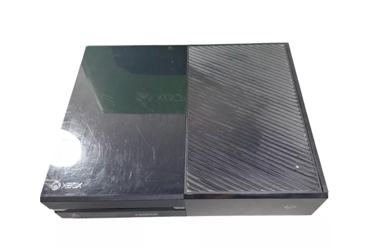 KONSOLA XBOX ONE 500 GB 1540 + PAD KOMPLET