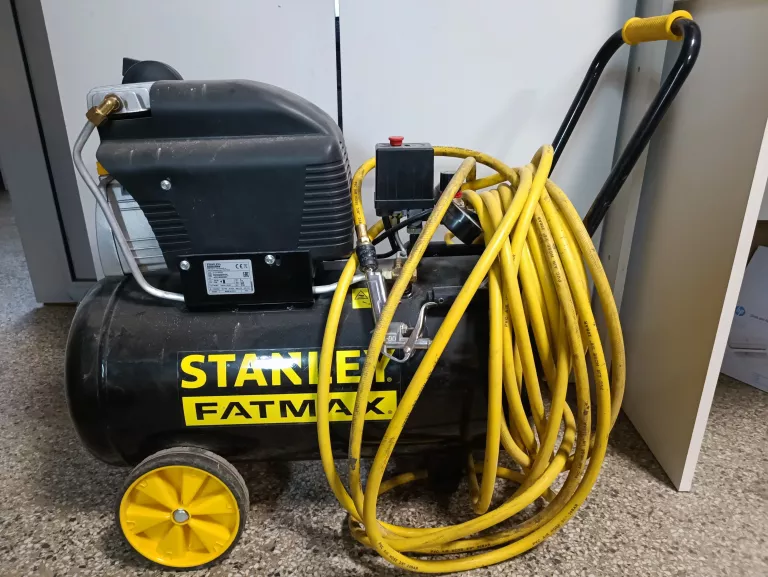 SPRĘŻARKA 50L 8BAR STANLEY FATMAX D211/8/50S