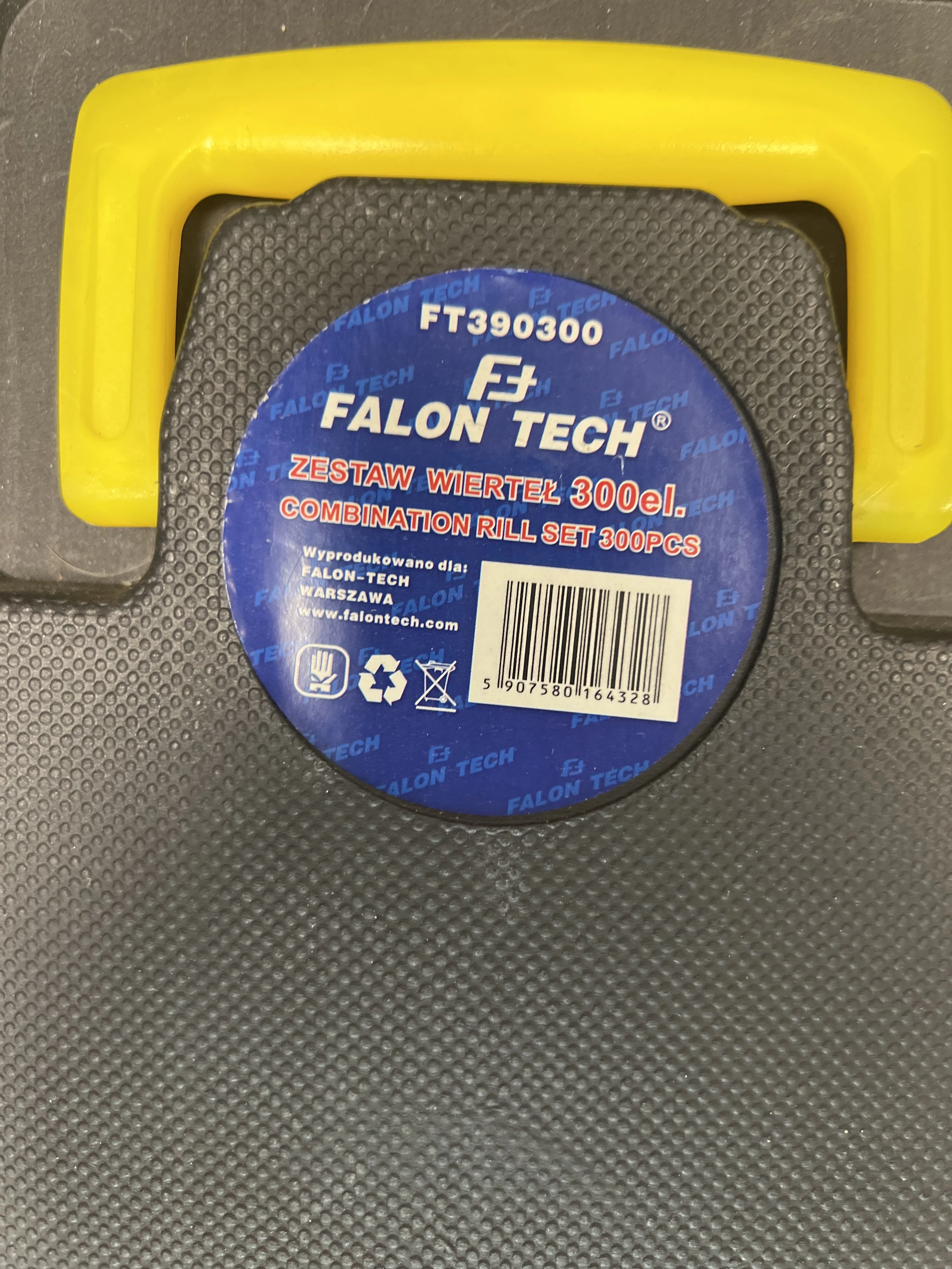 zestaw-wiertel-bitow-dlut-otwornic-falon-tech-ft390300-300-elementow-stan-powystawowy