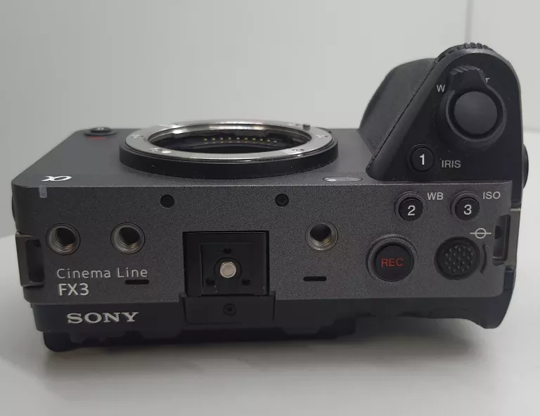 PEŁNOKLATKOWA KAMERA CYFROWA SONY FX3 - ILME-FX3 + UCHWYT SONY XLR-H1