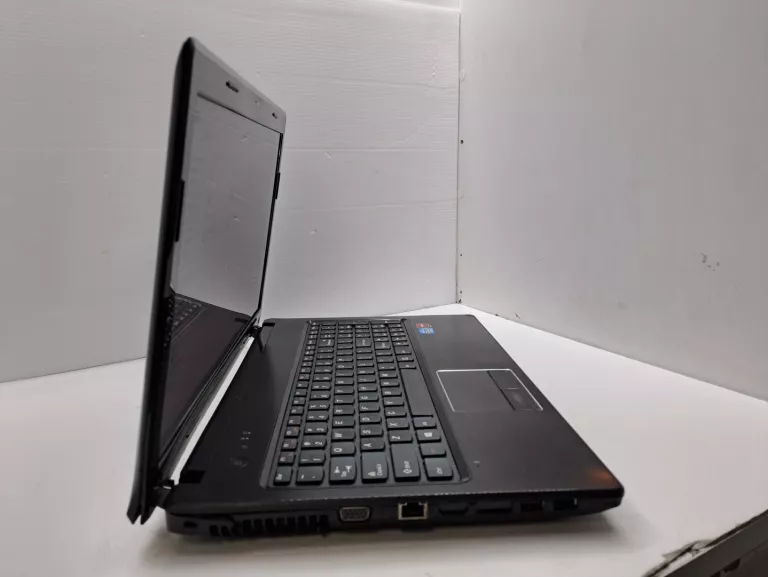 LAPTOP LENOVO G575/4GB RAM/WINDOWS 10