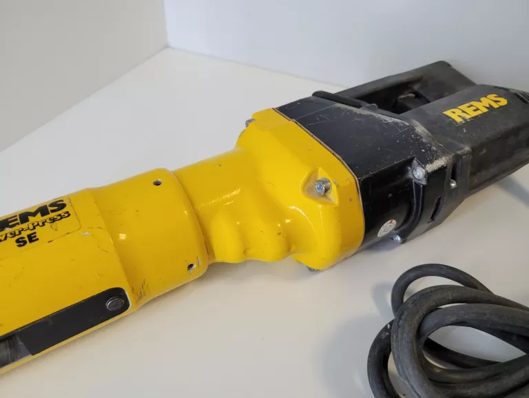 ZACISKARKA REMS POWER PRESS SE + CĘGI WALIZKA R220 PRASA