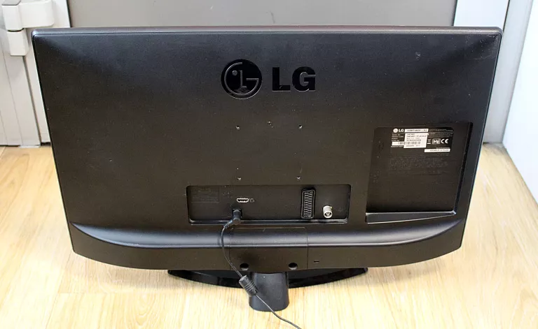 TELEWIZOR I MONITOR 2W1 LG 24MT48DF-PZ 23.6" LED HD READY DVB-T2
