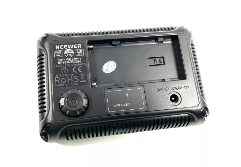 lampa-video-neewer-rgb176-led-stan-11323-2