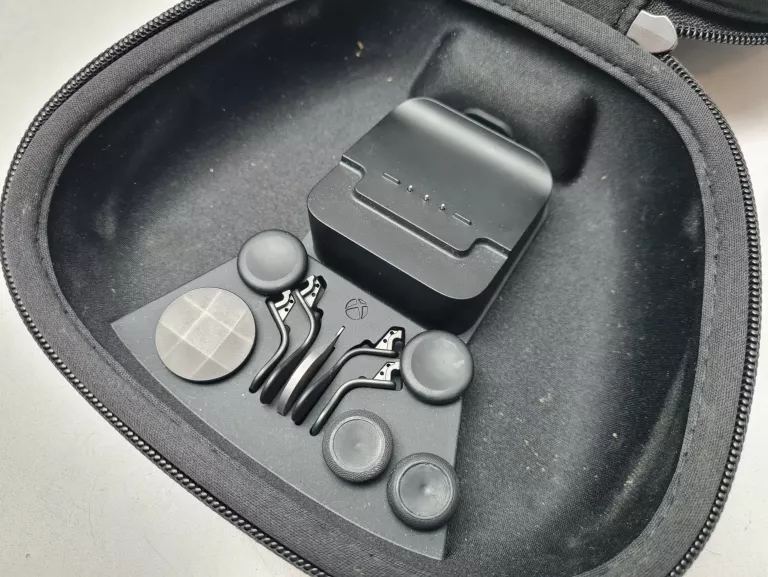 pad-xbox-elite-series-2-kompatybilne-platformy-210650-939772