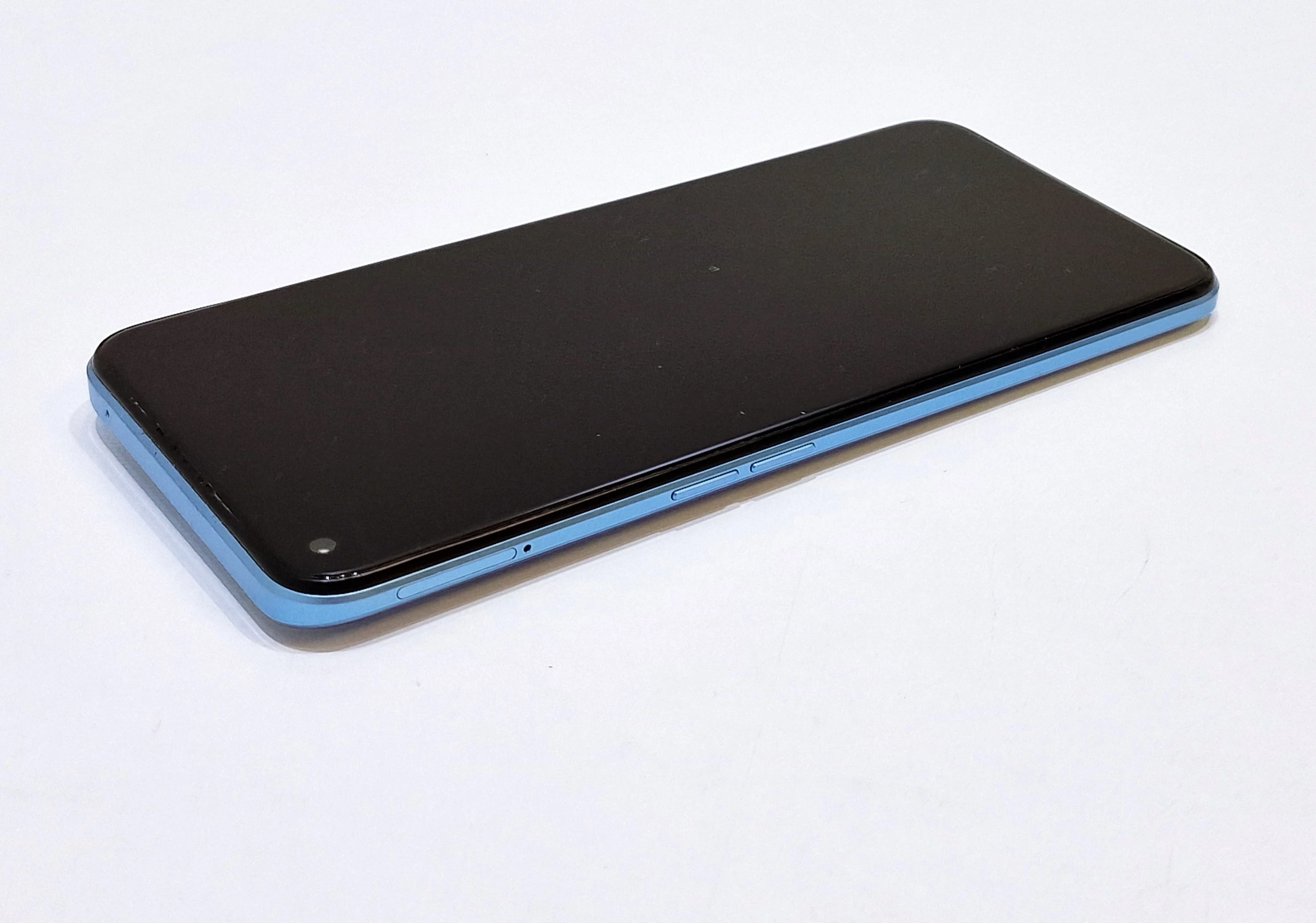 telefon-realme-9-pro-5g-6128gb-niebieski-ean-gtin-6941399066984