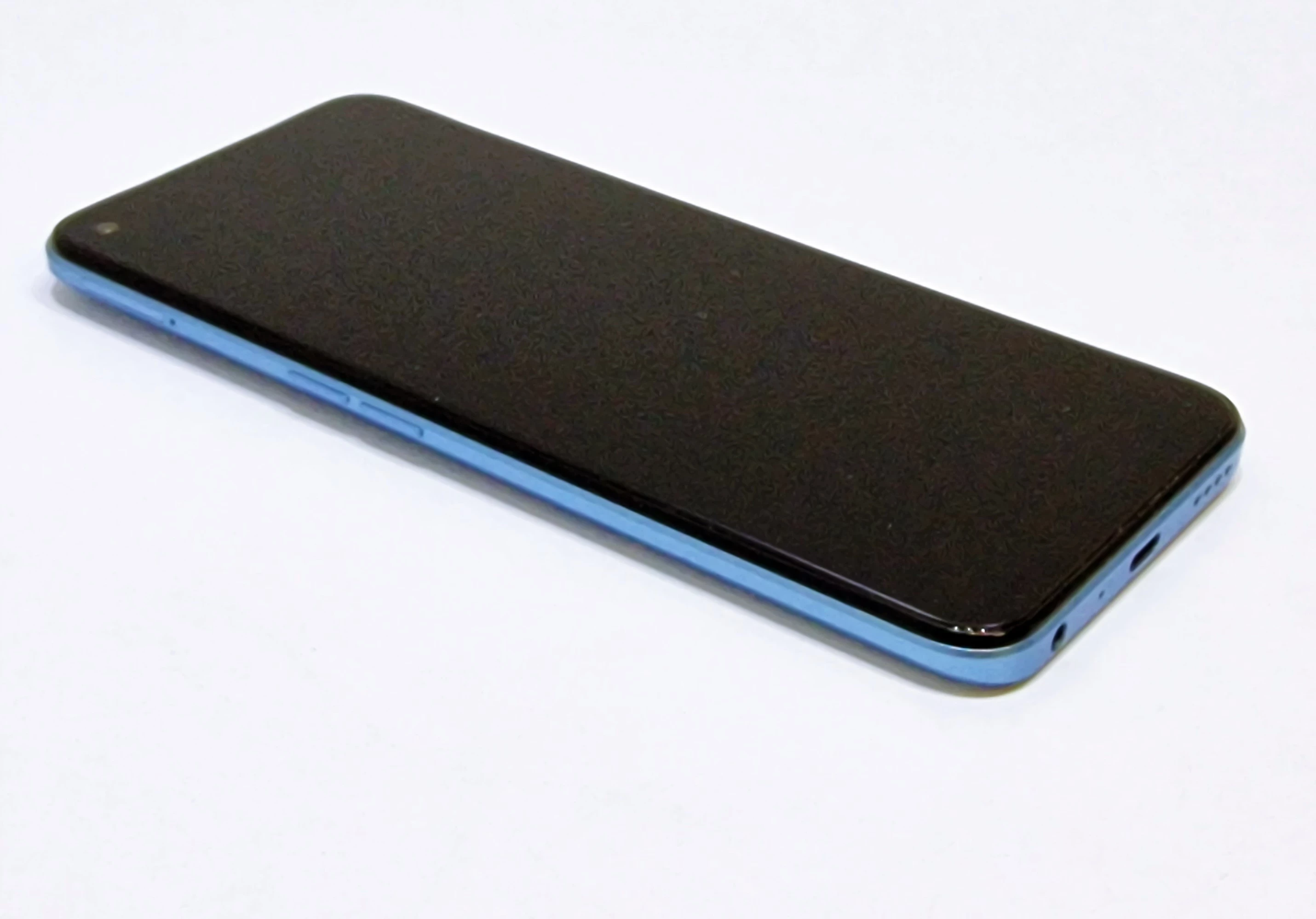 telefon-realme-9-pro-5g-6128gb-niebieski-kolor-niebieski